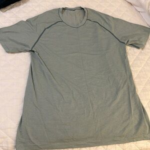 Lululemon metal vent tech shirt